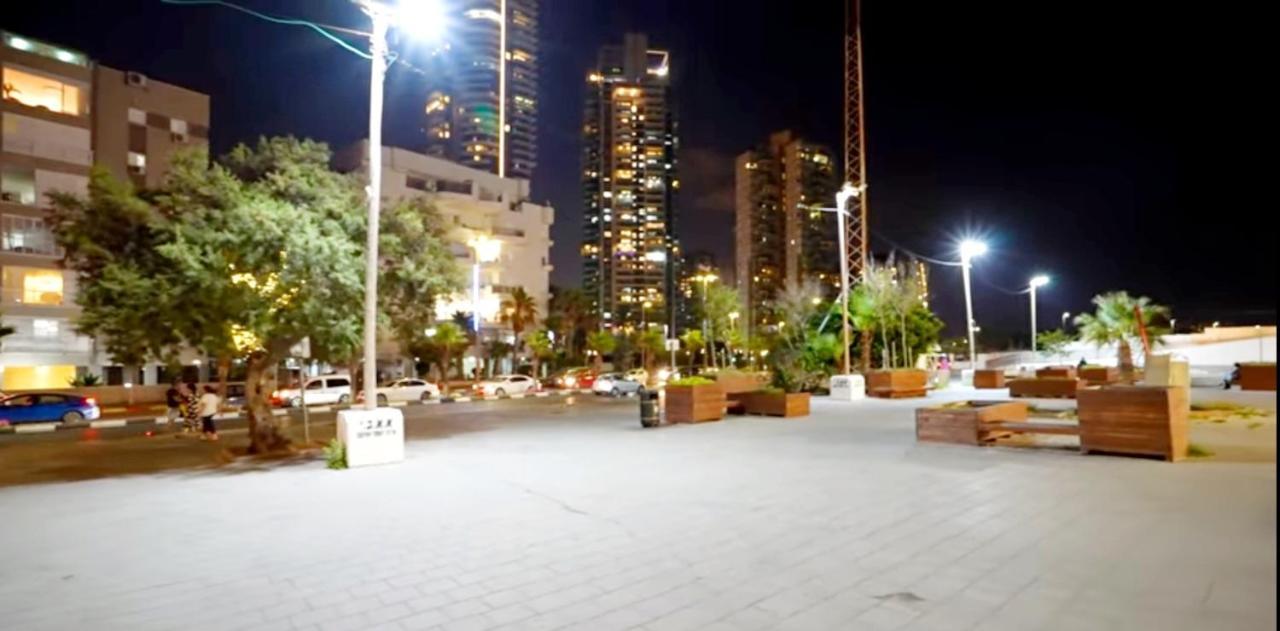 Beachfront Studio Apartment Bat Yam 412 Eksteriør billede