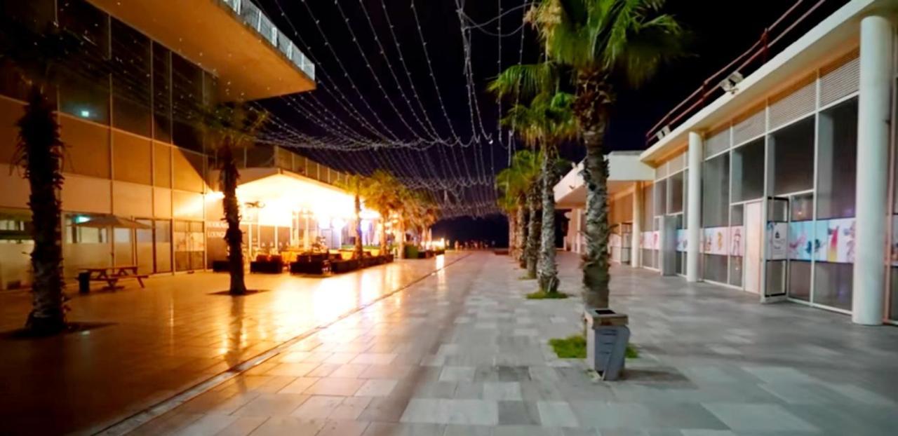 Beachfront Studio Apartment Bat Yam 412 Eksteriør billede