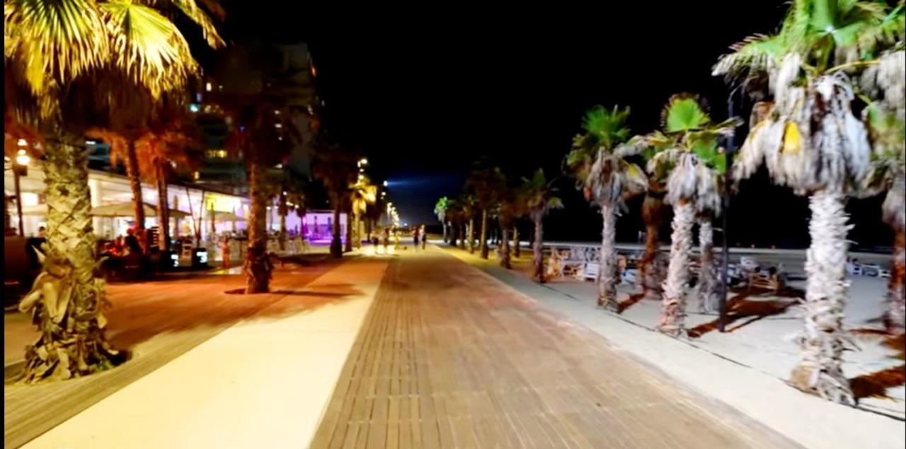 Beachfront Studio Apartment Bat Yam 412 Eksteriør billede